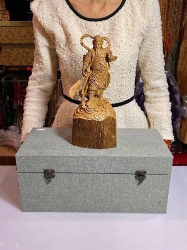 沉香木關聖帝君