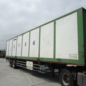 45呎鷗翼廂型車