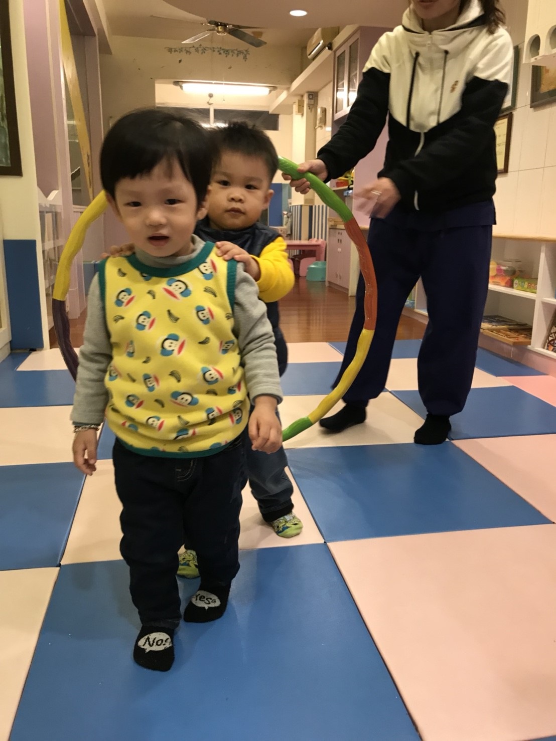 小火車過山洞