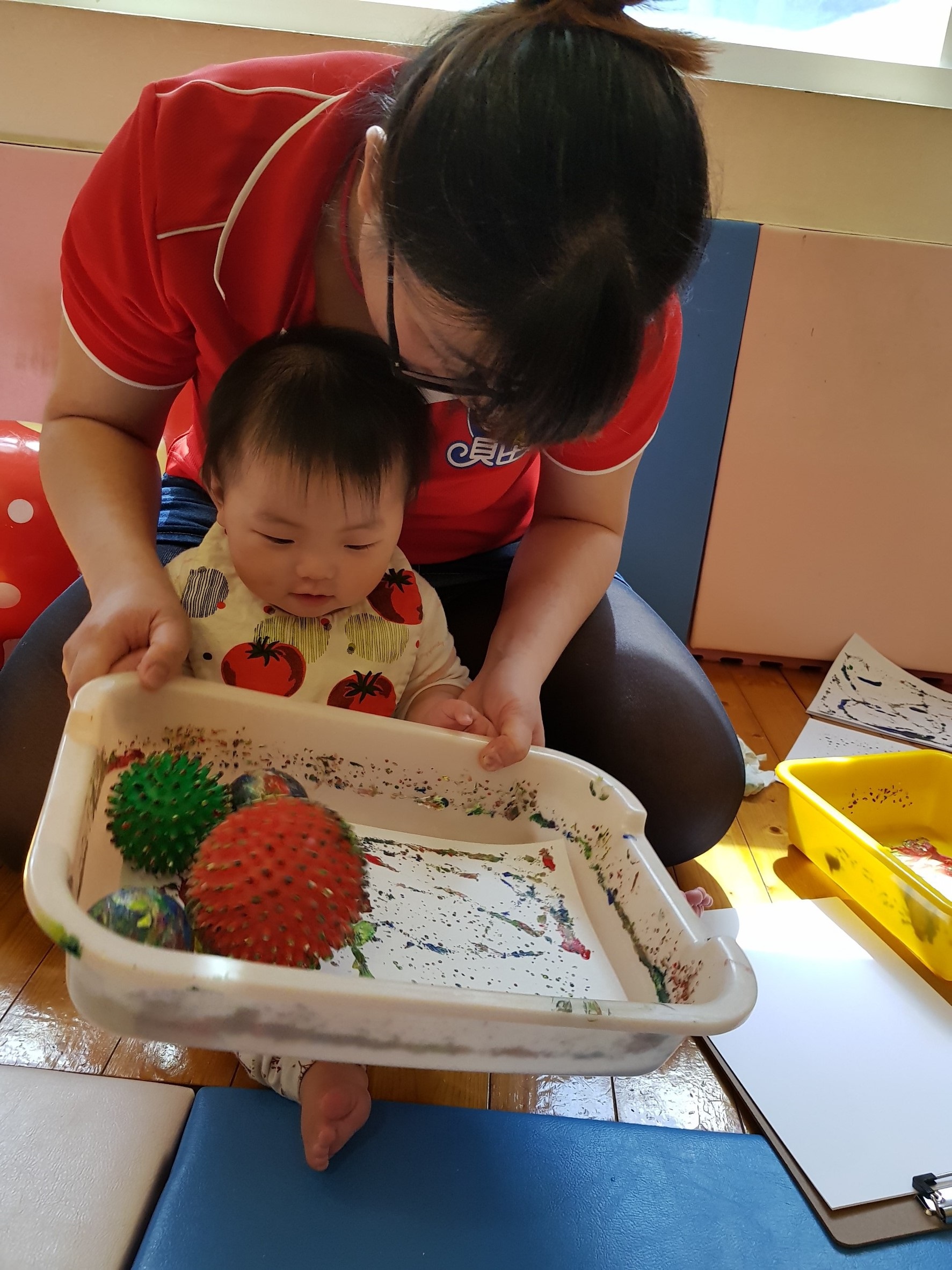 我們一起滾滾球