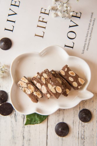 巧克力杏仁牛軋糖