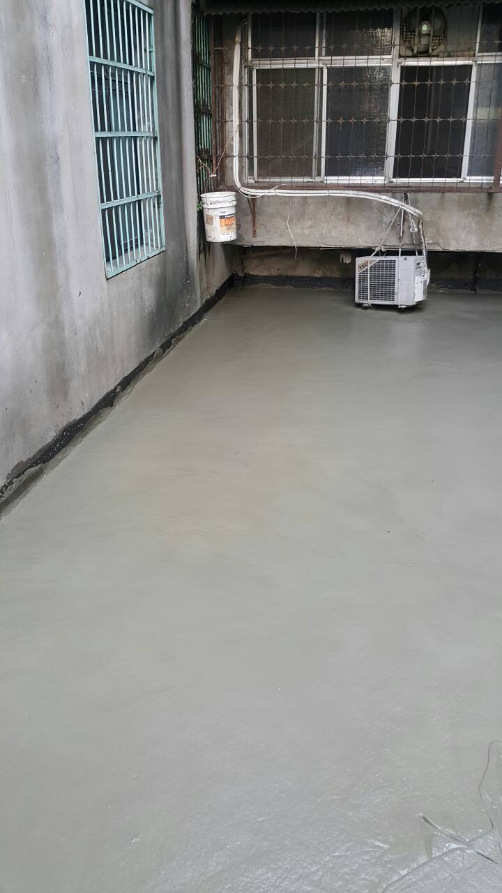 施工中