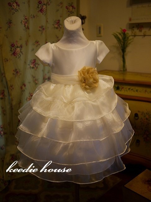 Keedie house兒童禮服出租/攝影造型/表演服/畢業/花童/ 蘿倫絲手工花禮服100~