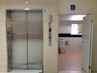 無障礙電梯及寬廣舒適的無障礙浴廁