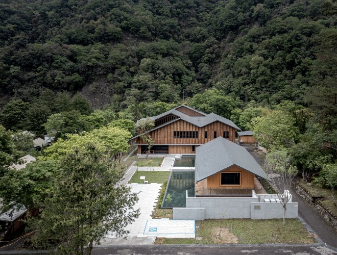 萬大電廠辦公大樓