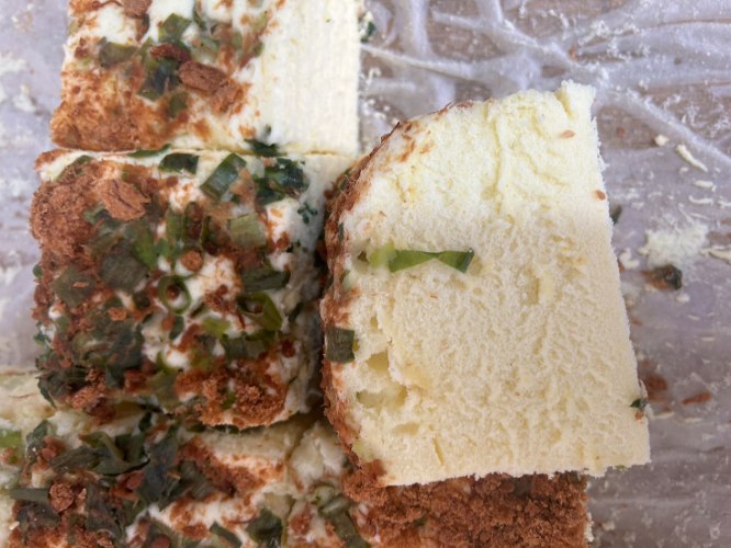 肉鬆蔥鹹蛋糕830克+-10%