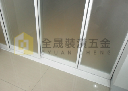 鋁框落地推拉門白框+5mm清玻.噴砂強化+分隔鋁條