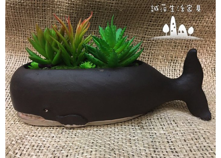 工業風動物造型 鯨魚